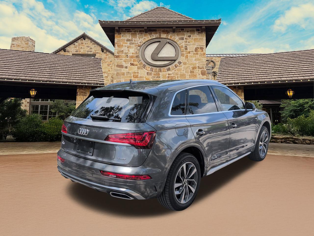2023 Audi Q5 S line Premium Plus
