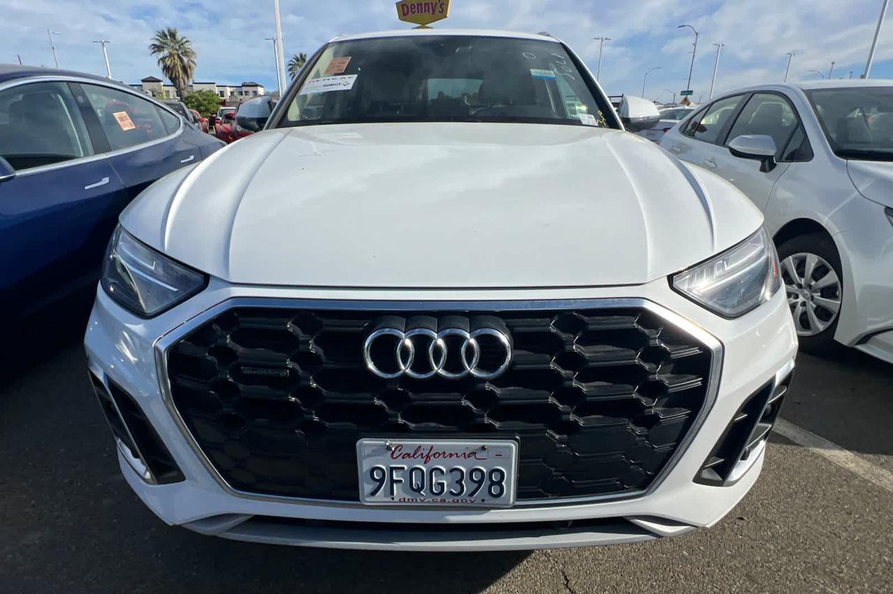 2023 Audi Q5 S line Premium