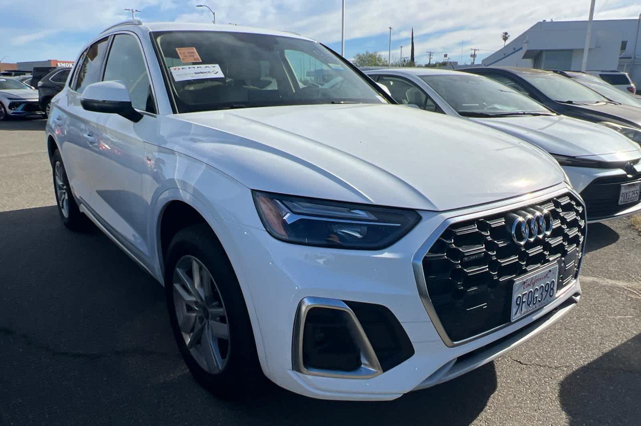 2023 Audi Q5 S line Premium