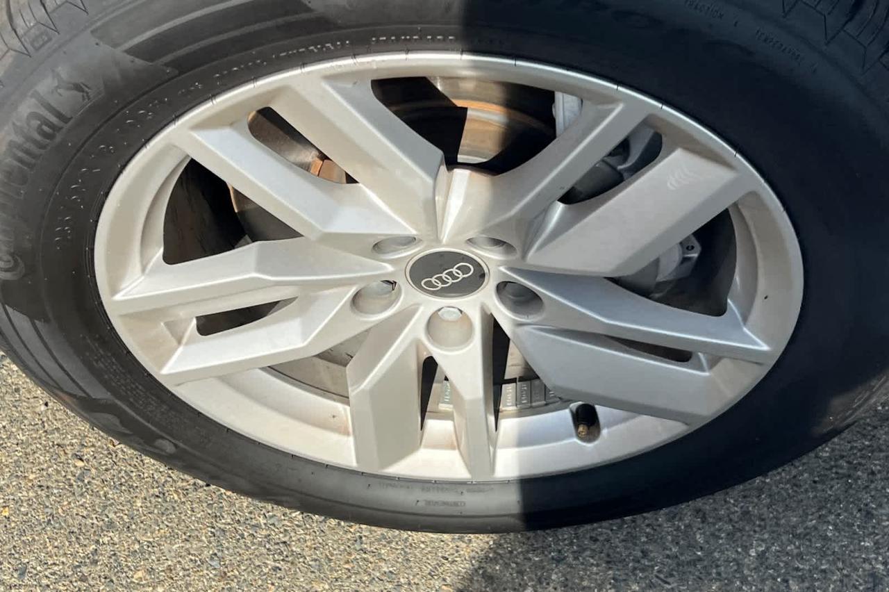 2023 Audi Q5 S line Premium