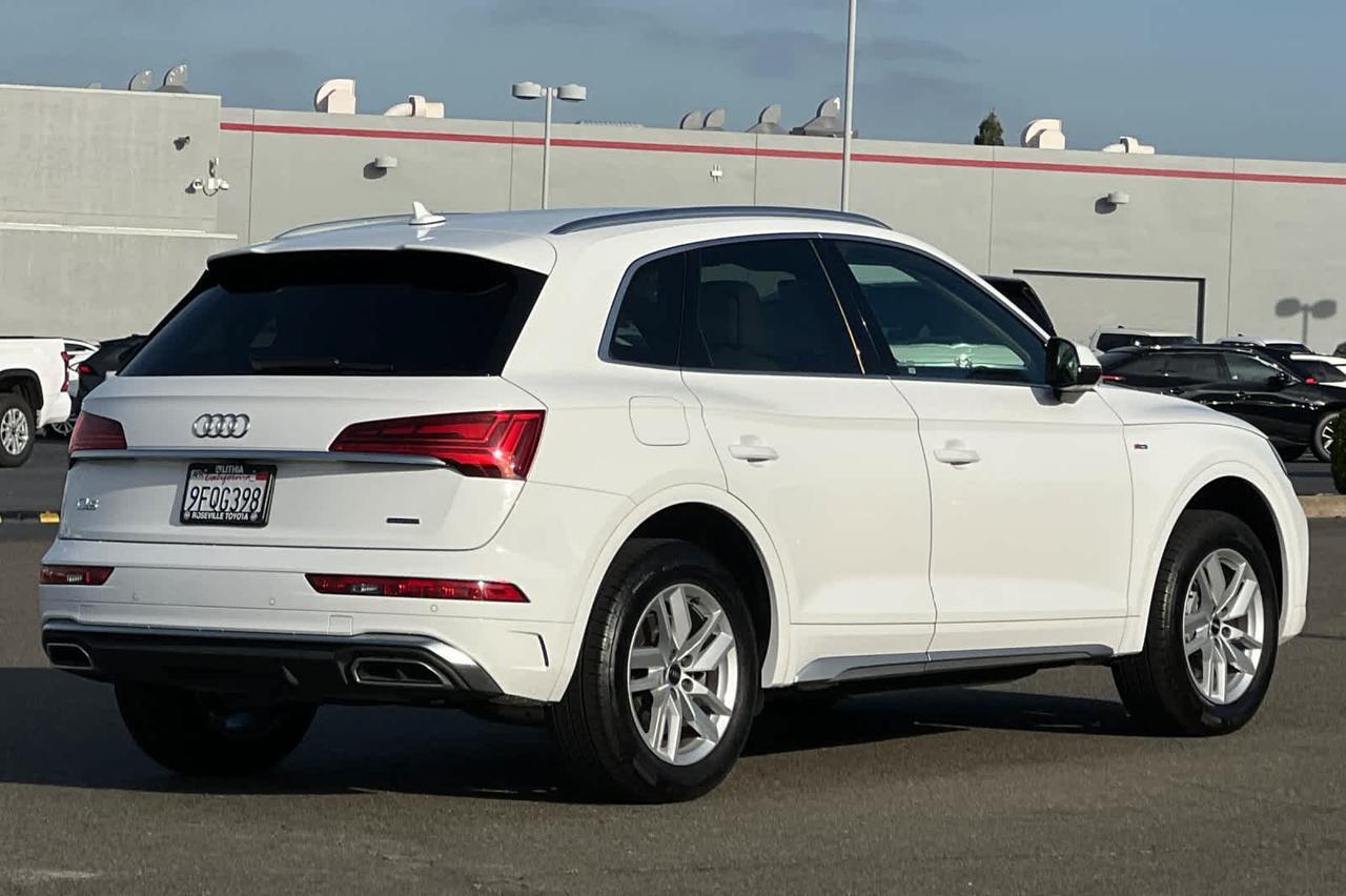 2023 Audi Q5 S line Premium
