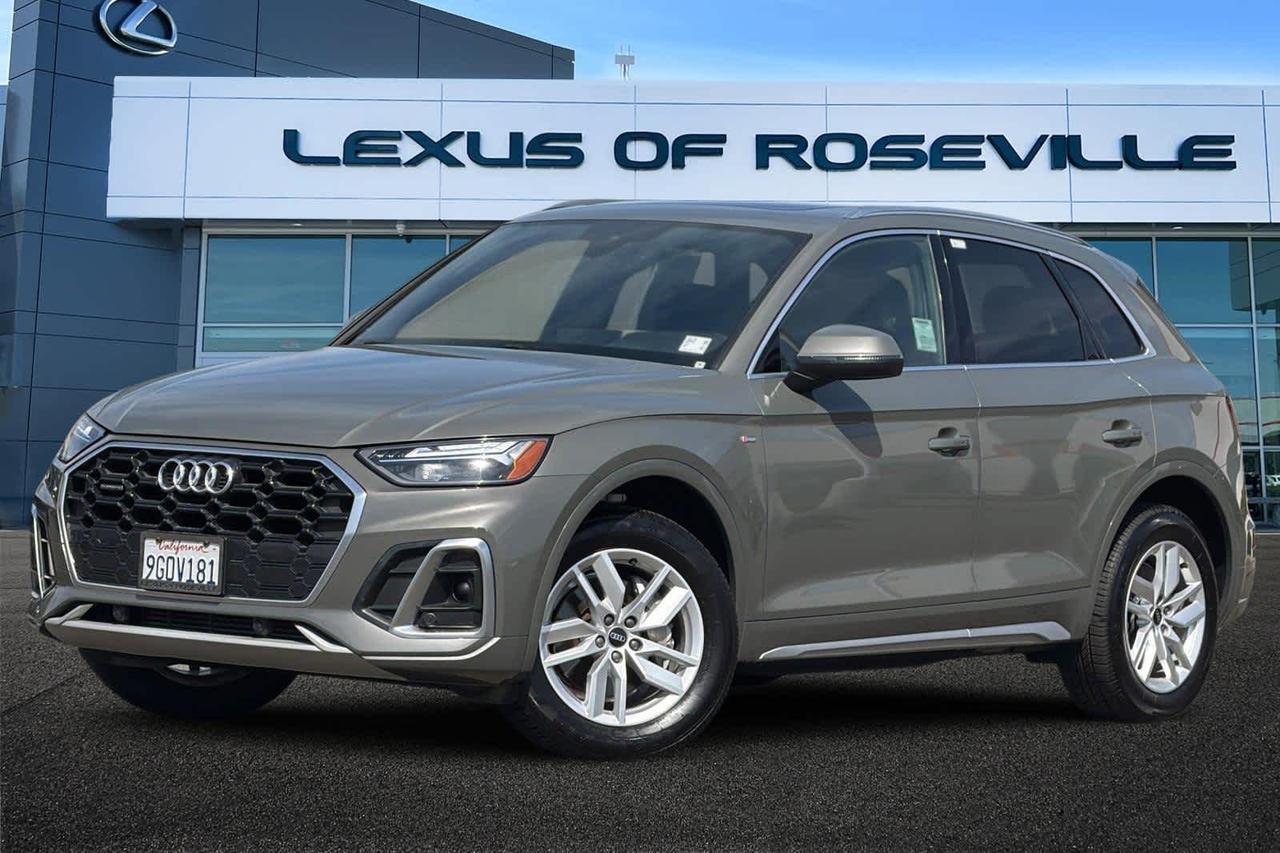 2023 Audi Q5 S line Premium