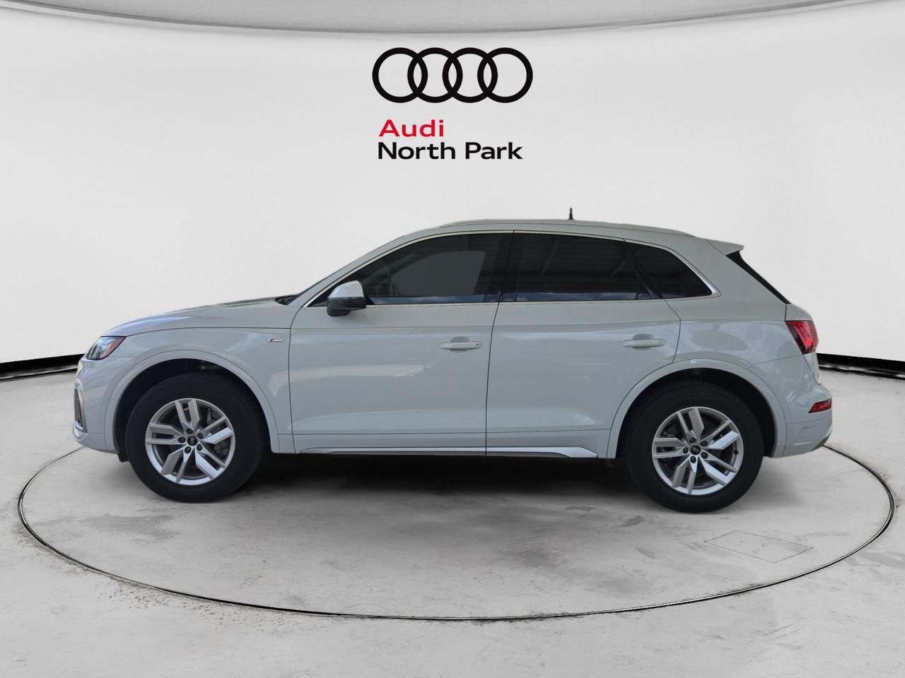 2023 Audi Q5 S line Premium