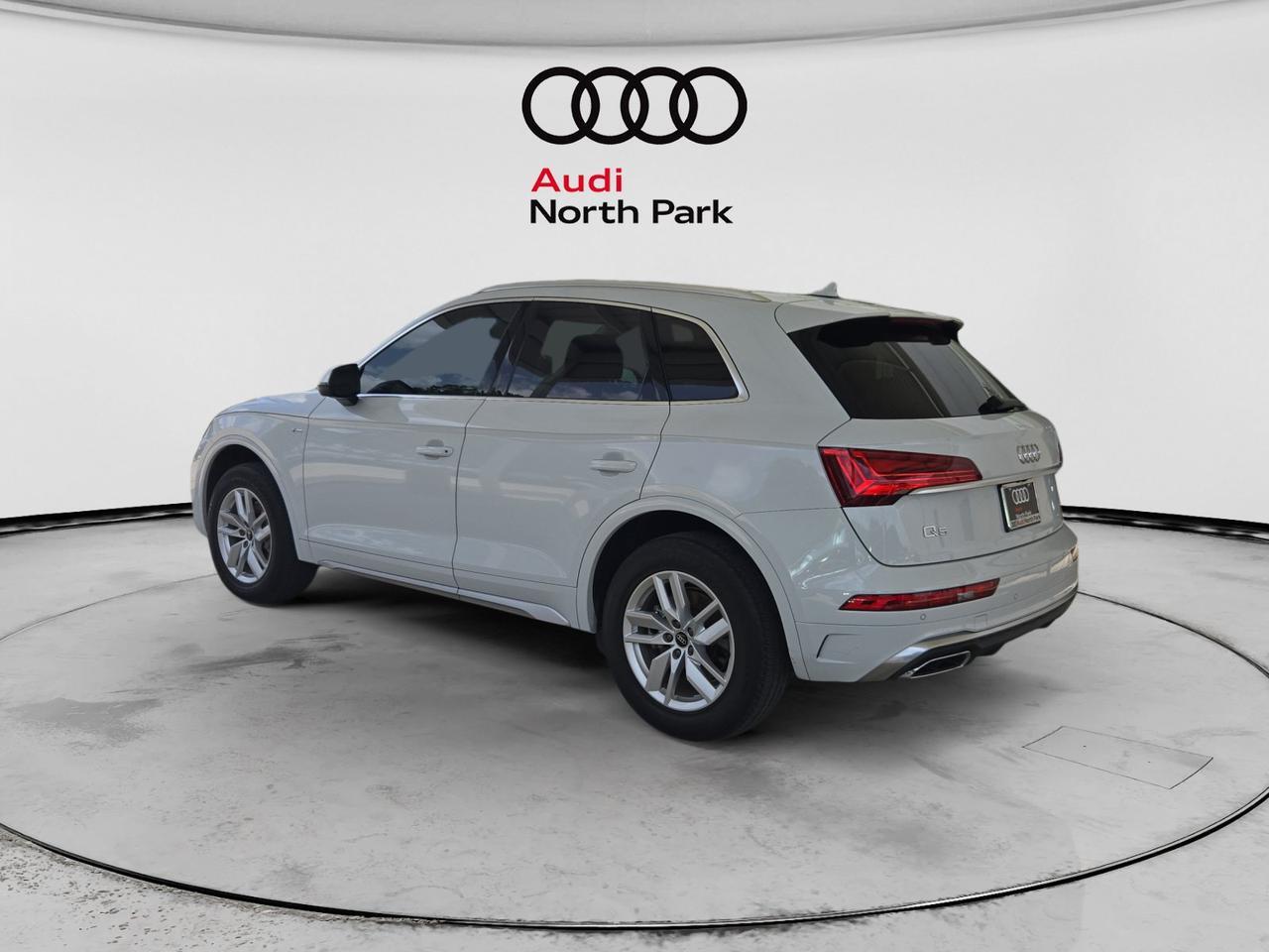 2023 Audi Q5 S line Premium