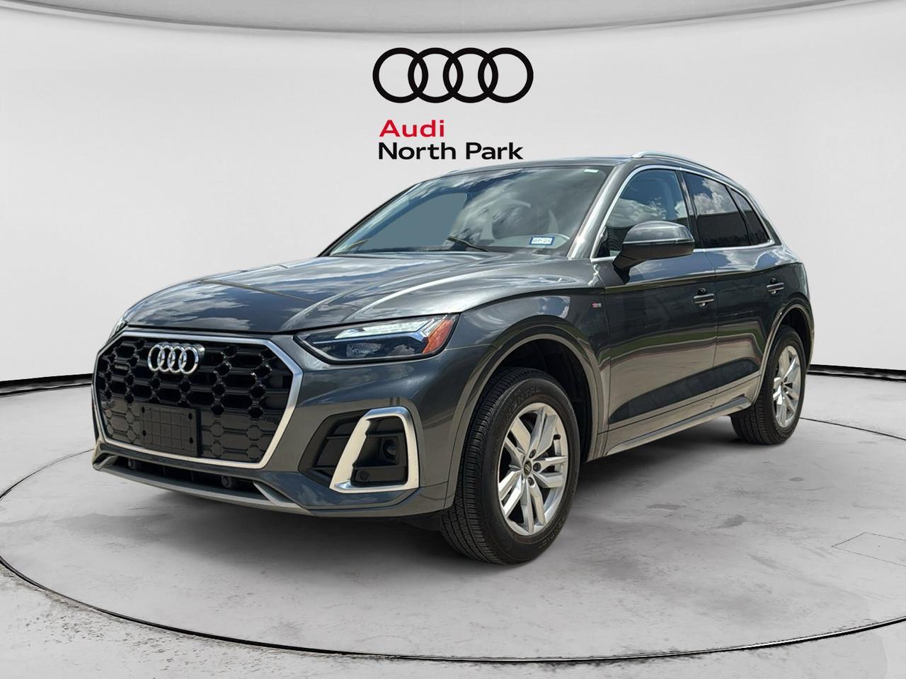 2023 Audi Q5 S line Premium