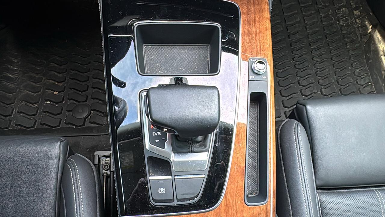 2023 Audi Q5 S line Prestige  Selma TX