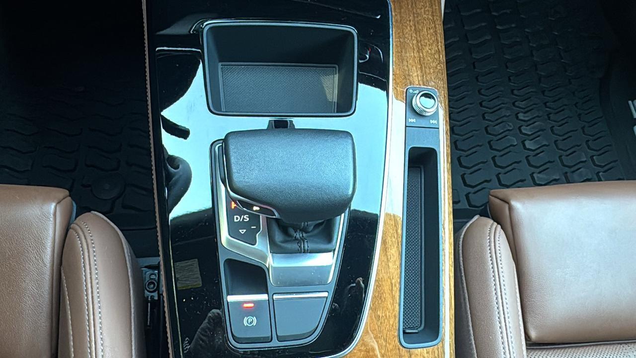 2023 Audi Q5 S line Prestige  Selma TX