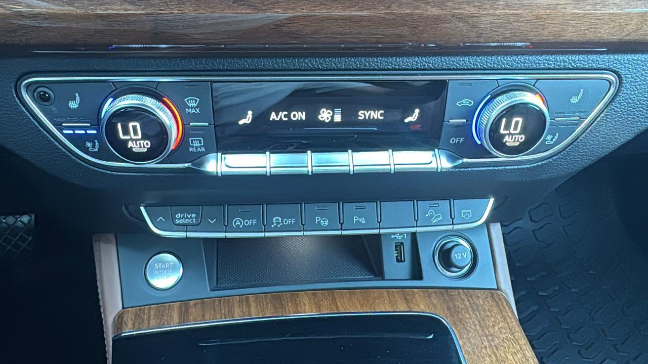 2023 Audi Q5 S line Prestige  Selma TX