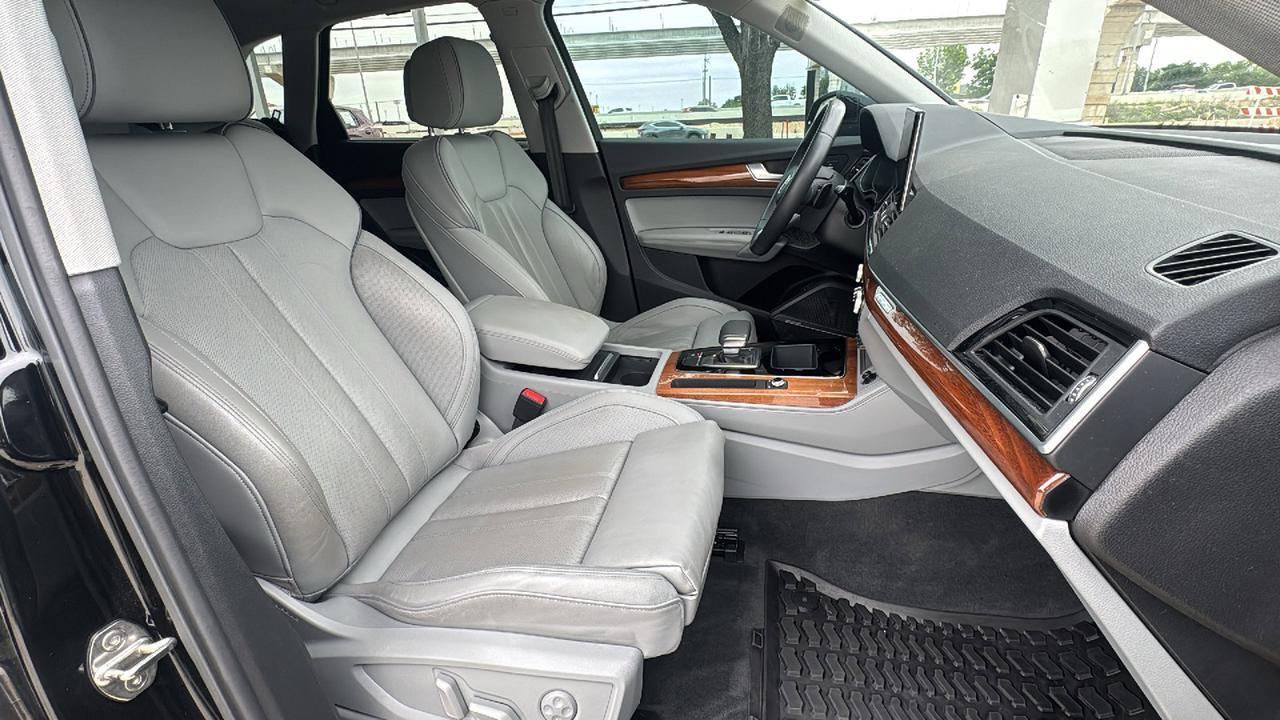 2023 Audi Q5 S line Prestige  Selma TX