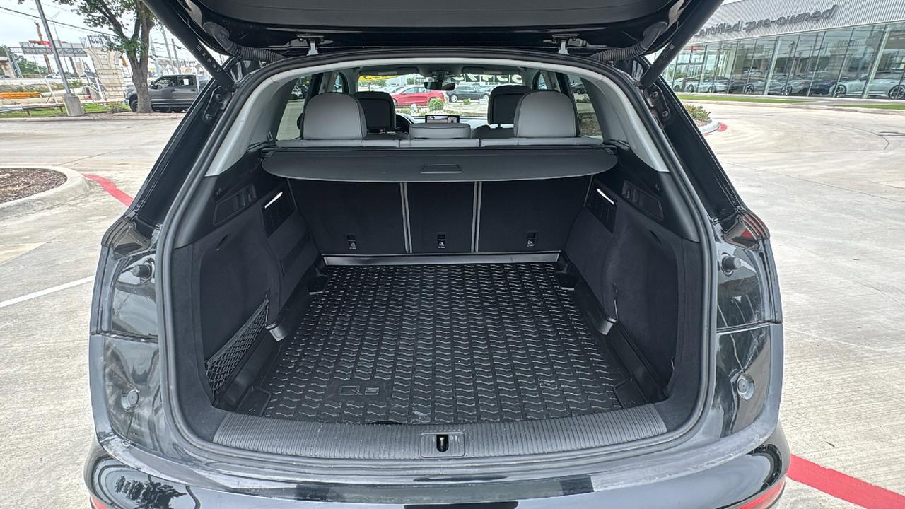 2023 Audi Q5 S line Prestige  Selma TX