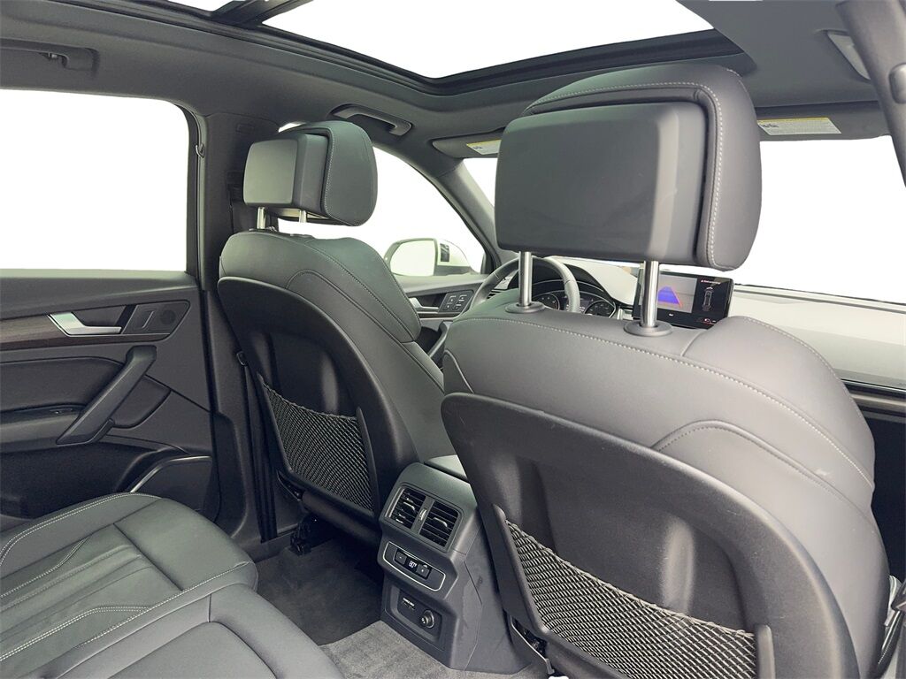 2023 Audi Q5 Sportback 45 S line Premium CAM,PANO,HTD STS,BLIND SPOT Plano TX