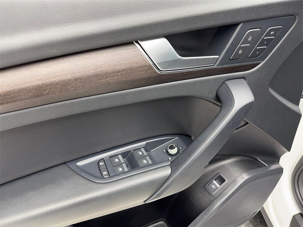2023 Audi Q5 Sportback 45 S line Premium CAM,PANO,HTD STS,BLIND SPOT Plano TX