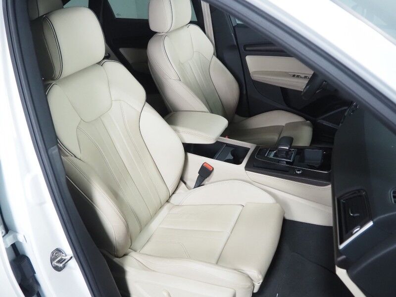 2023 Audi Q5 Sportback S line Premium Plus Quattro *BLACK OPTIC PKG, VIRTUAL COCKPIT, ADAPTIVE CRUISE, SAFETY ALERTS, 360 VIEW CAMERAS, COLOR TOUCHSCREEN, PANORAMA MOONROOF, LEATHER, HEATED SEATS/STEERING, ADVANCED KEY, BANG & OLUFSEN, APPLE CARPLAY