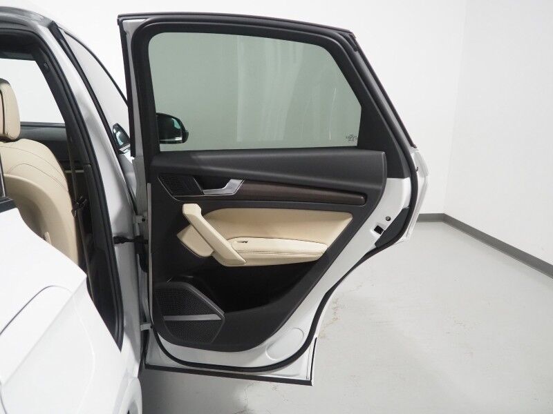 2023 Audi Q5 Sportback S line Premium Plus Quattro *BLACK OPTIC PKG, VIRTUAL COCKPIT, ADAPTIVE CRUISE, SAFETY ALERTS, 360 VIEW CAMERAS, COLOR TOUCHSCREEN, PANORAMA MOONROOF, LEATHER, HEATED SEATS/STEERING, ADVANCED KEY, BANG & OLUFSEN, APPLE CARPLAY Round Rock TX