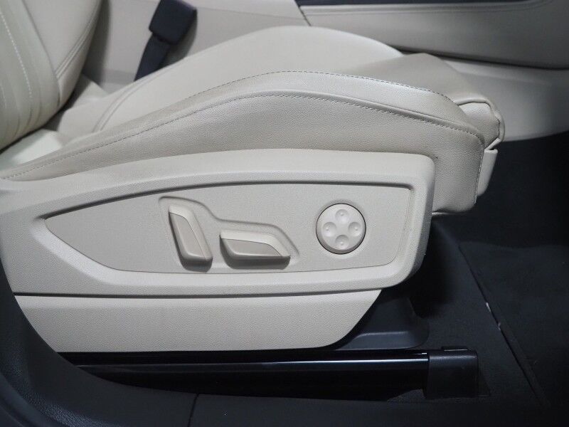 2023 Audi Q5 Sportback S line Premium Plus Quattro *BLACK OPTIC PKG, VIRTUAL COCKPIT, ADAPTIVE CRUISE, SAFETY ALERTS, 360 VIEW CAMERAS, COLOR TOUCHSCREEN, PANORAMA MOONROOF, LEATHER, HEATED SEATS/STEERING, ADVANCED KEY, BANG & OLUFSEN, APPLE CARPLAY Round Rock TX