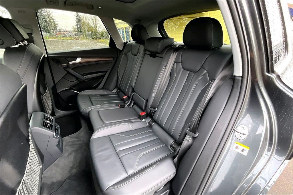 2023 Audi Q5 e 55 Premium OR