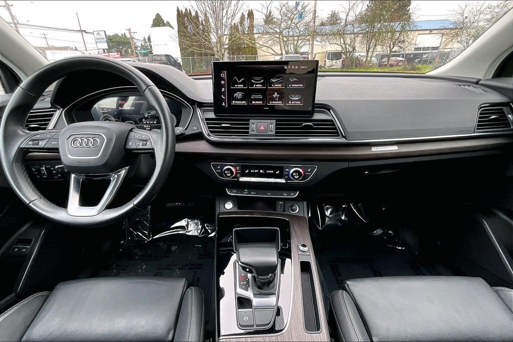 2023 Audi Q5 e 55 Premium OR