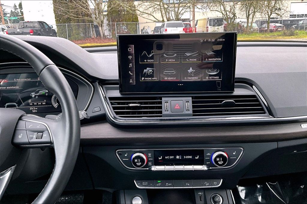 2023 Audi Q5 e 55 Premium OR