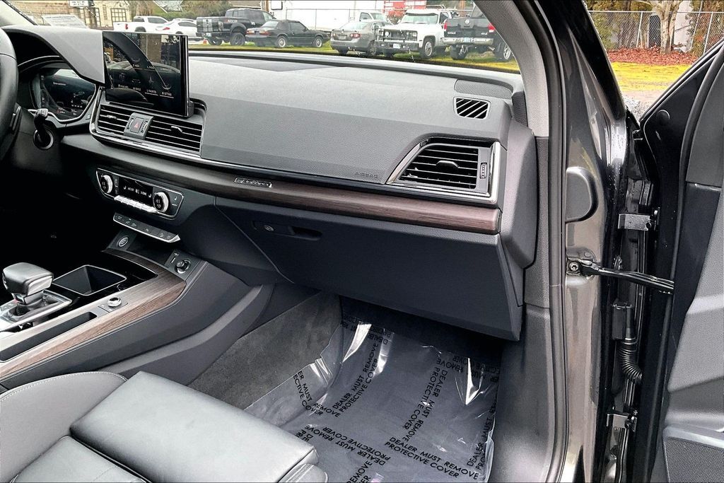 2023 Audi Q5 e 55 Premium OR