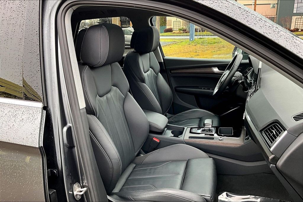 2023 Audi Q5 e 55 Premium OR