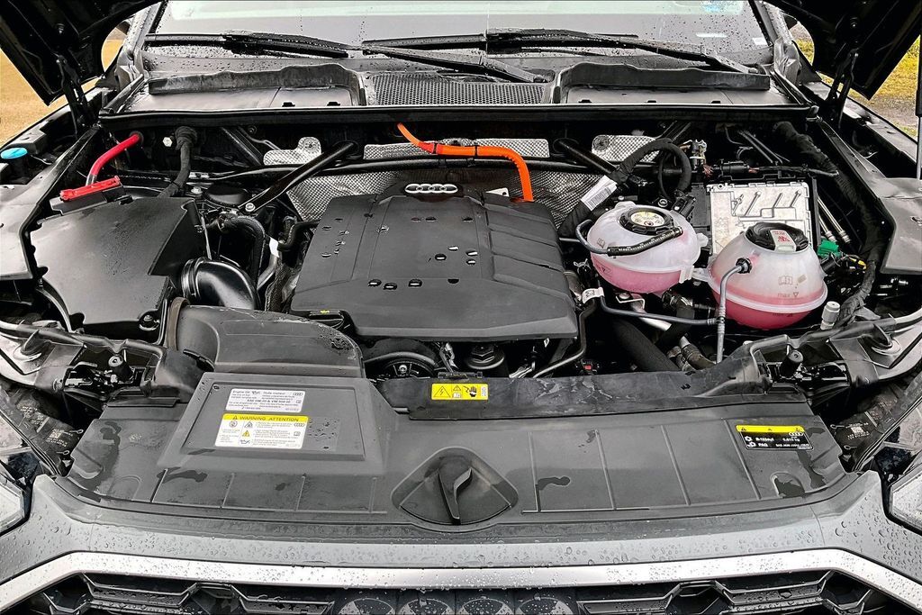 2023 Audi Q5 e 55 Premium OR