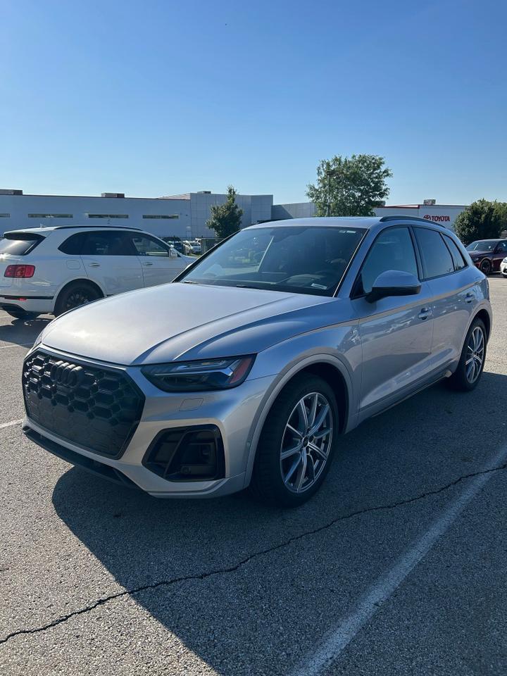 2023 Audi Q5 55 e Prestige's photo