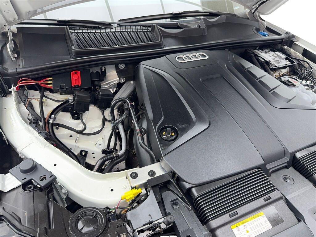 2023 Audi Q7 45 Premium NAV,CAM,PANO,HTD STS,BLIND SPOT,3RD ROW Plano TX