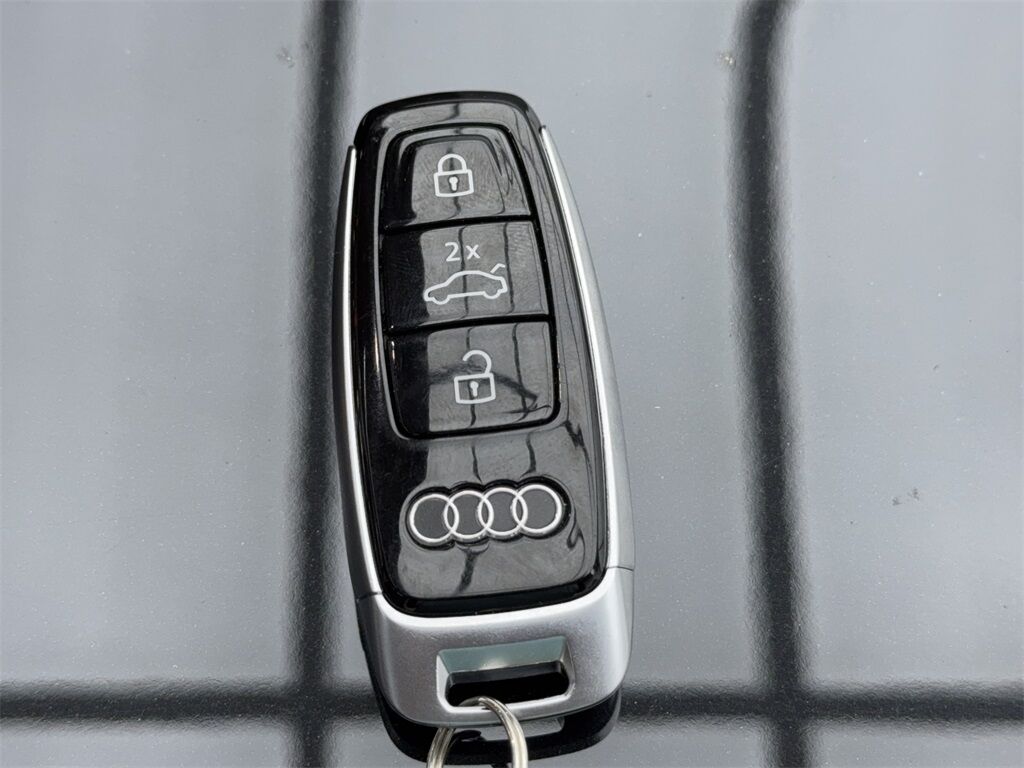2023 Audi Q7 45 Premium NAV,CAM,PANO,HTD STS,BLIND SPOT,3RD ROW Plano TX