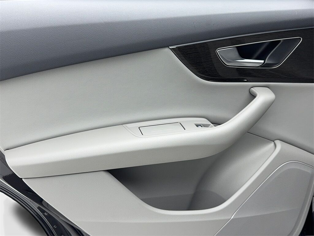 2023 Audi Q7 45 Premium NAV,CAM,PANO,HTD STS,BLIND SPOT,3RD ROW Plano TX