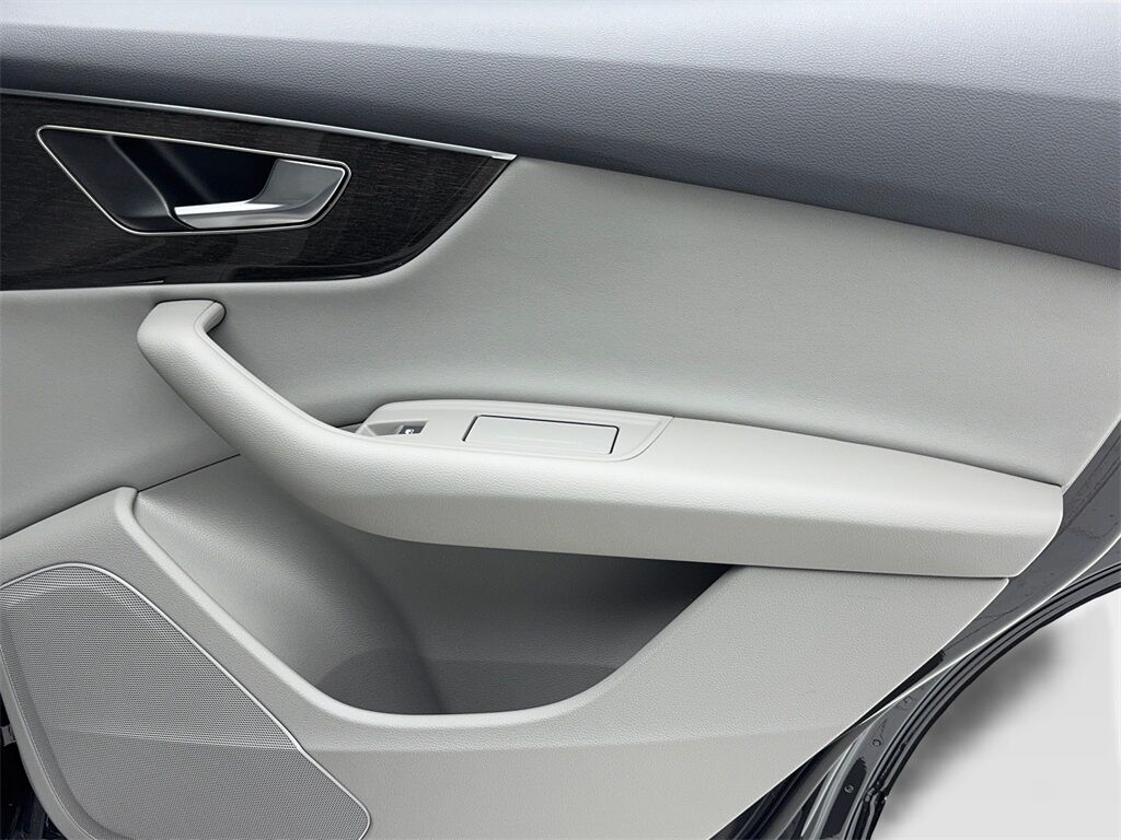 2023 Audi Q7 45 Premium NAV,CAM,PANO,HTD STS,BLIND SPOT,3RD ROW Plano TX