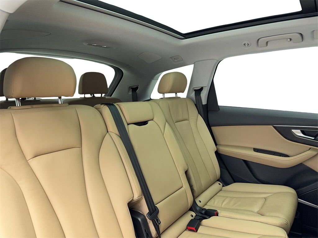 2023 Audi Q7 45 Premium Plus NAV,CAM,PANO,CLMT STS,BLIND SPOT,3 Plano TX