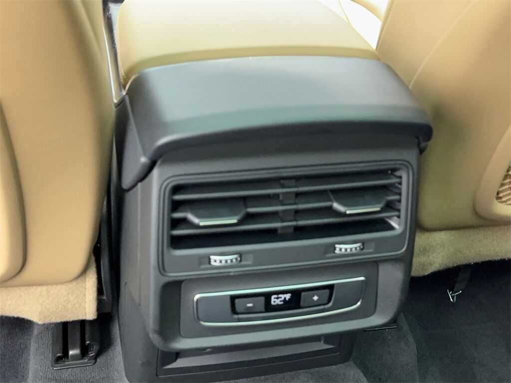 2023 Audi Q7 45 Premium Plus NAV,CAM,PANO,CLMT STS,BLIND SPOT,3 Plano TX