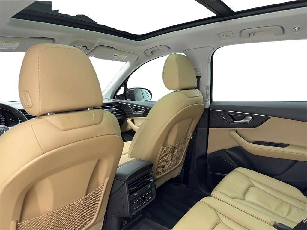 2023 Audi Q7 45 Premium Plus NAV,CAM,PANO,CLMT STS,BLIND SPOT,3 Plano TX