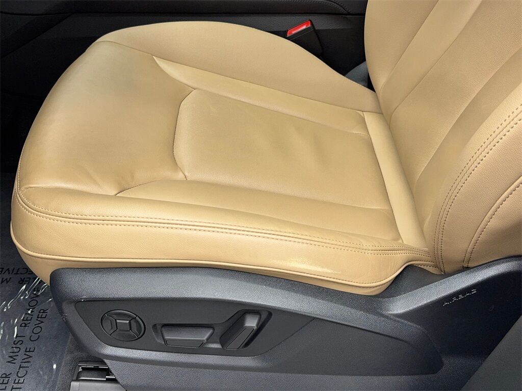 2023 Audi Q7 45 Premium Plus NAV,CAM,PANO,CLMT STS,BLIND SPOT,3 Plano TX