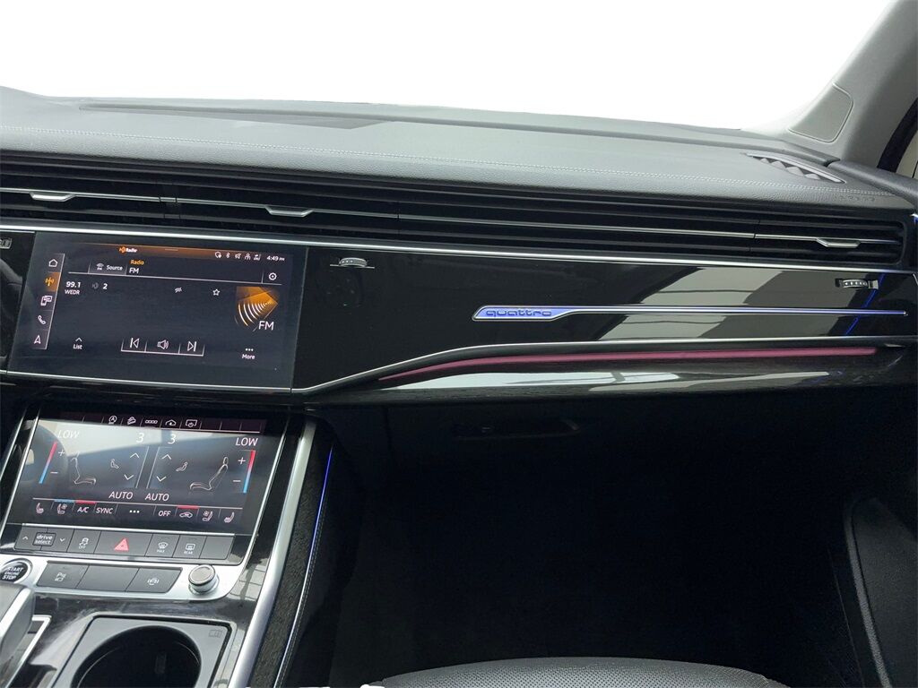 2023 Audi Q7 45 Premium Plus NAV,CAM,PANO,HTD STS,BLIND SPOT,3R Plano TX