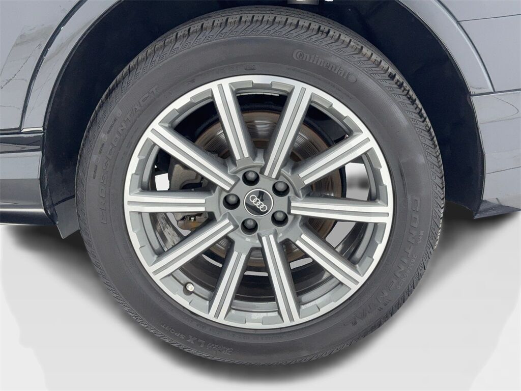 2023 Audi Q7 45 Premium Plus NAV,CAM,PANO,HTD STS,BLIND SPOT,3R Plano TX