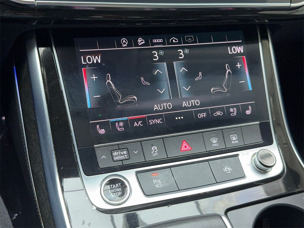 2023 Audi Q7 45 Premium Plus NAV,CAM,PANO,HTD STS,BLIND SPOT,3R Plano TX