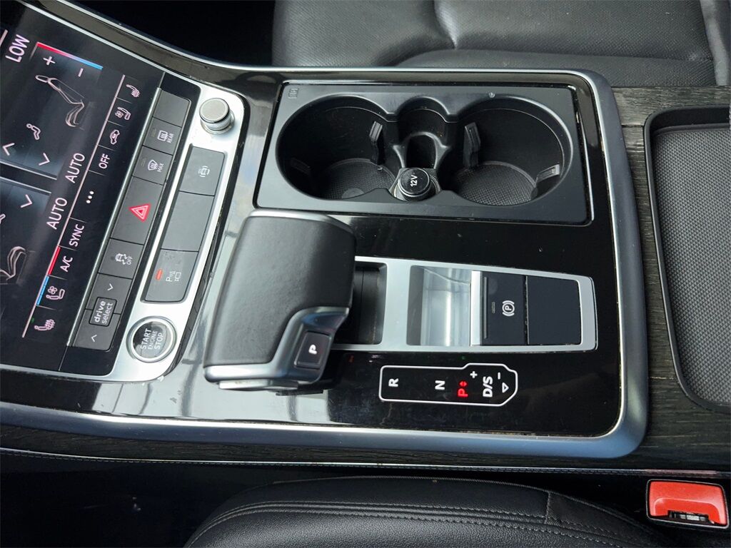 2023 Audi Q7 45 Premium Plus NAV,CAM,PANO,HTD STS,BLIND SPOT,3R Plano TX