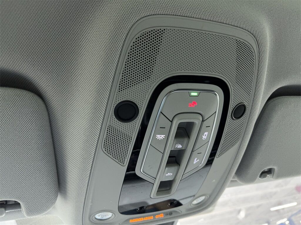 2023 Audi Q7 45 Premium Plus NAV,CAM,PANO,HTD STS,BLIND SPOT,3R Plano TX