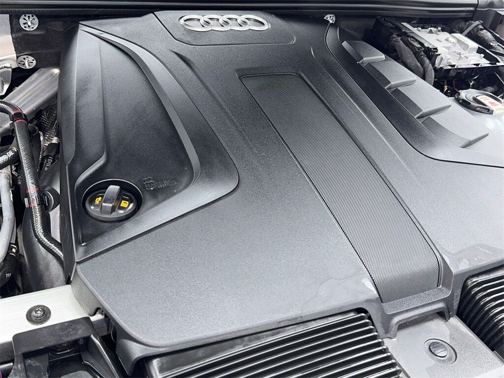 2023 Audi Q7 45 Premium Plus NAV,CAM,PANO,HTD STS,BLIND SPOT,3R Plano TX