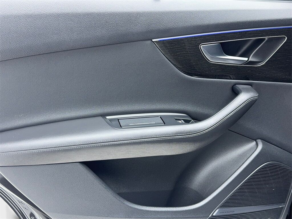 2023 Audi Q7 45 Premium Plus NAV,CAM,PANO,HTD STS,BLIND SPOT,3R Plano TX