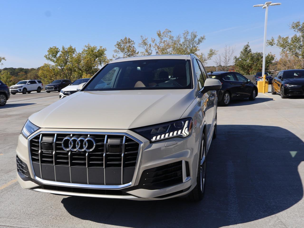 2023 Audi Q7 55 Prestige