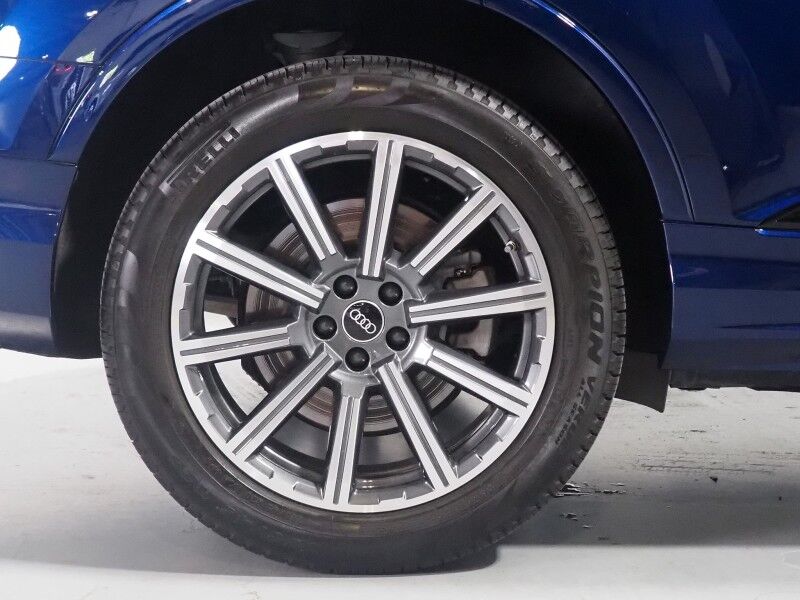 2023 Audi Q7 Premium Plus 45 TFSI Quattro *BLACK OPTIC PKG, EXECUTIVE PKG, NAVIGATION, VIRTUAL COCKPIT, ADAPTIVE CRUISE, SAFETY ALERTS, 360 CAMERAS, PANO MOONROOF, LEATHER, CLIMATE SEATS, HEATED STEERING, BANG & OLUFSEN, WIRELESS CHARGING, APPLE CARPLAY Round Rock TX
