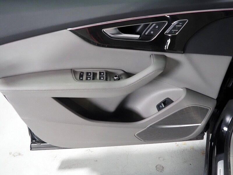 2023 Audi Q7 Premium Plus 45 TFSI Quattro *EXECUTIVE PKG, NAVIGATION, VIRTUAL COCKPIT, ADAPTIVE CRUISE, SAFETY ALERTS, 360 CAMERAS, PANO MOONROOF, LEATHER, CLIMATE SEATS, HEATED STEERING, BANG & OLUFSEN, WIRELESS CHARGING, APPLE CARPLAY Round Rock TX