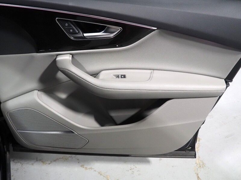 2023 Audi Q7 Premium Plus 45 TFSI Quattro *EXECUTIVE PKG, NAVIGATION, VIRTUAL COCKPIT, ADAPTIVE CRUISE, SAFETY ALERTS, 360 CAMERAS, PANO MOONROOF, LEATHER, CLIMATE SEATS, HEATED STEERING, BANG & OLUFSEN, WIRELESS CHARGING, APPLE CARPLAY Round Rock TX