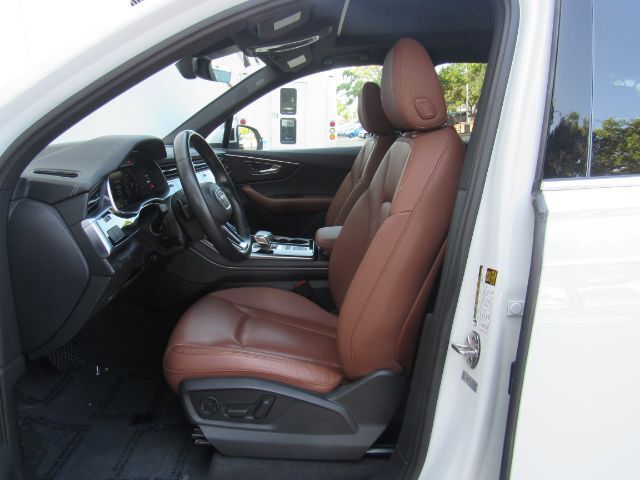2023 Audi Q7 Premium Plus 45 TFSI quattro Tiptronic Plano TX