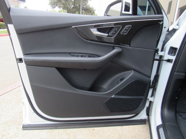 2023 Audi Q7 Premium Plus 45 TFSI quattro Tiptronic Plano TX