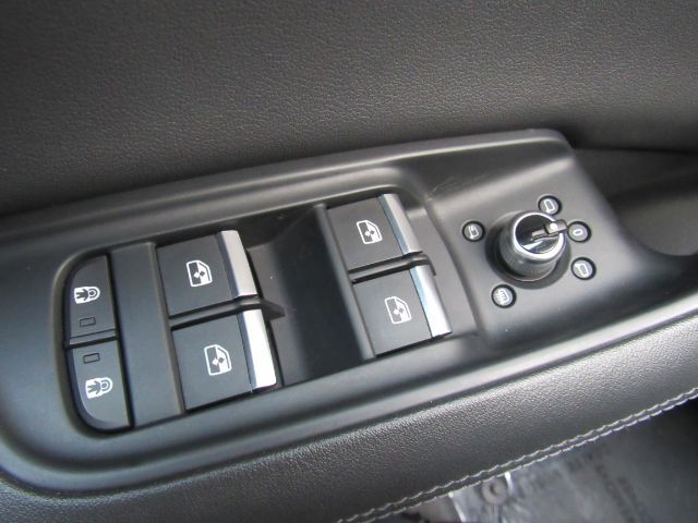 2023 Audi Q7 Premium Plus 45 TFSI quattro Tiptronic Plano TX