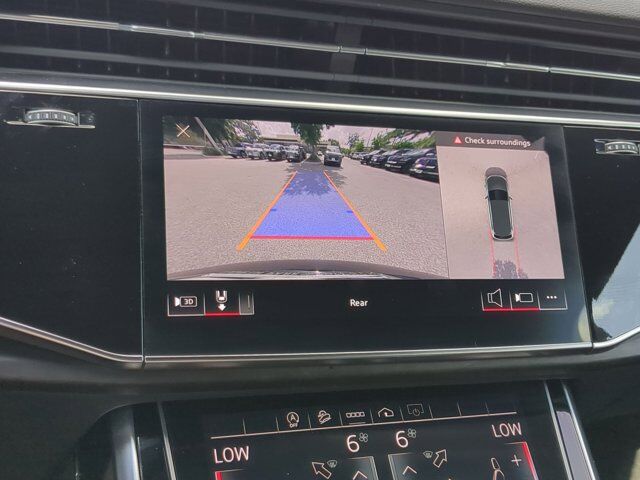 2023 Audi Q7 Premium Plus