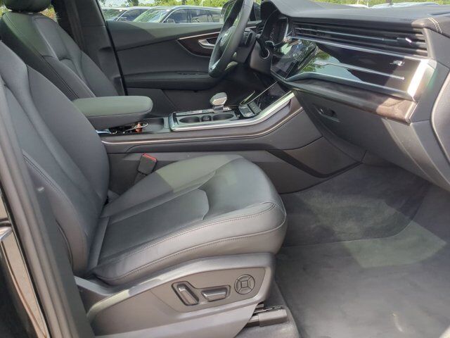 2023 Audi Q7 Premium Plus